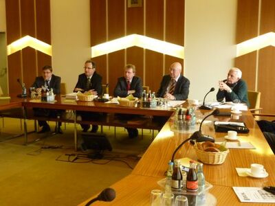 v.l. Lothar Quast, Dr. Ralf Göck, Matthias Baaß, Helmut Beck und Manfred Hopfauf